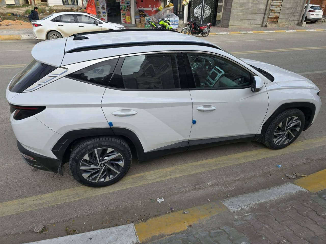 سلام عليكم من رخصة أدمن توسان موديل ٢٠٢٣ماشيه ٣٦الف رقم أربيل تحويل مباشر العنوان الرمادي شارع المعارض معرض الزهور رقم الموبايل 
***********
