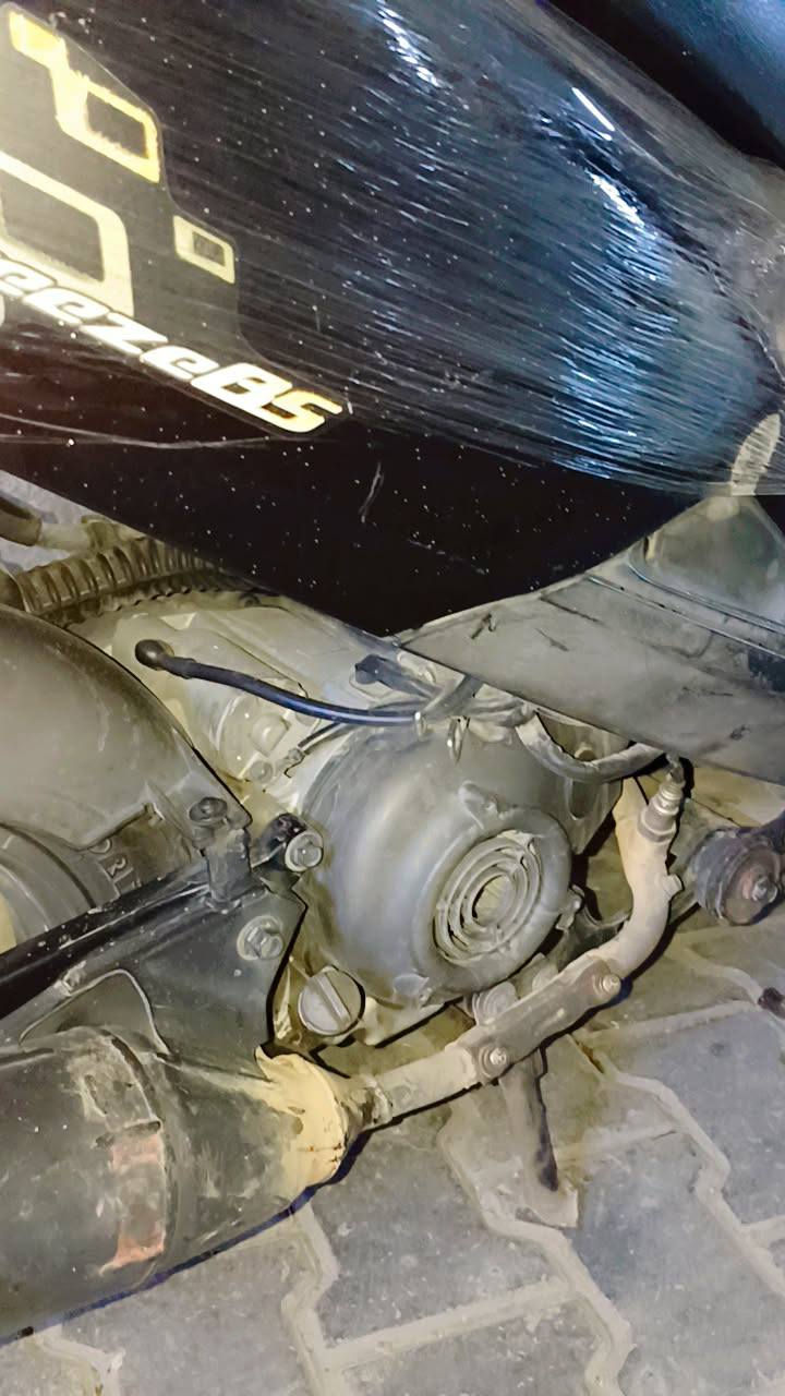 سلام عليكم دراجه بريز بغبغاء للبيع حلوه ونضيفه برغي واحد ممفتوح منه صالي شهر او اقل من اخذته مكاني الكاظميه اتصل *********** وبيه مجال اتصل ودالل
