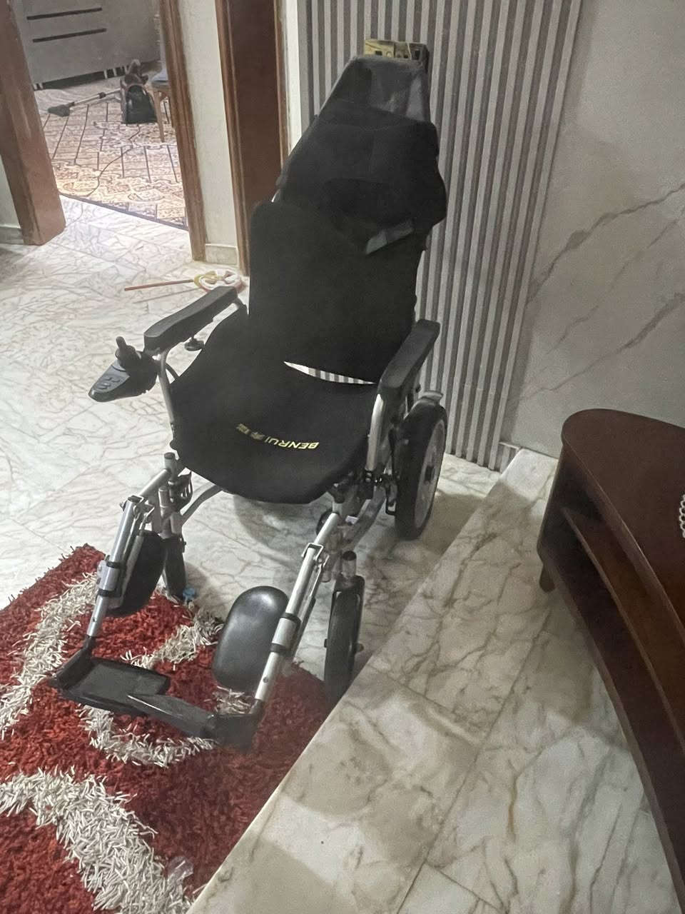 للبيع ٦٥٠ الف المنيوم بعقوبة قرب مصرف الدم هاتف ***********
