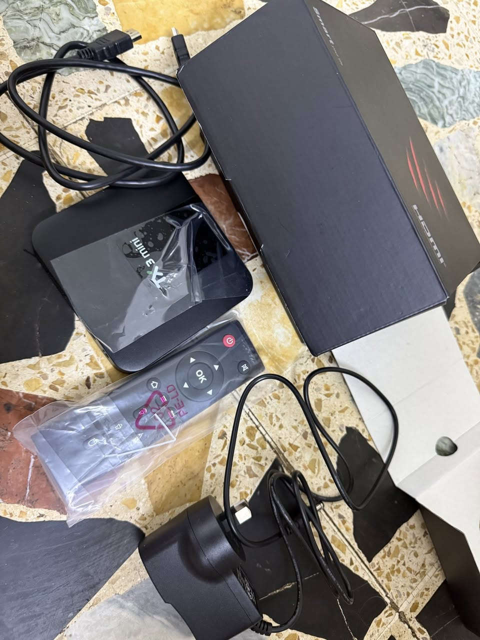 تيفي بوكس يجنن لوك كدامك طك كارتون🤲🤲
على اول تم 40  مع توصيل


**إذا كنت صاحب هذا الإعلان وتريد حذفه لأي سبب، رجاءا أرسل رسالة إلى الدعم الفني**