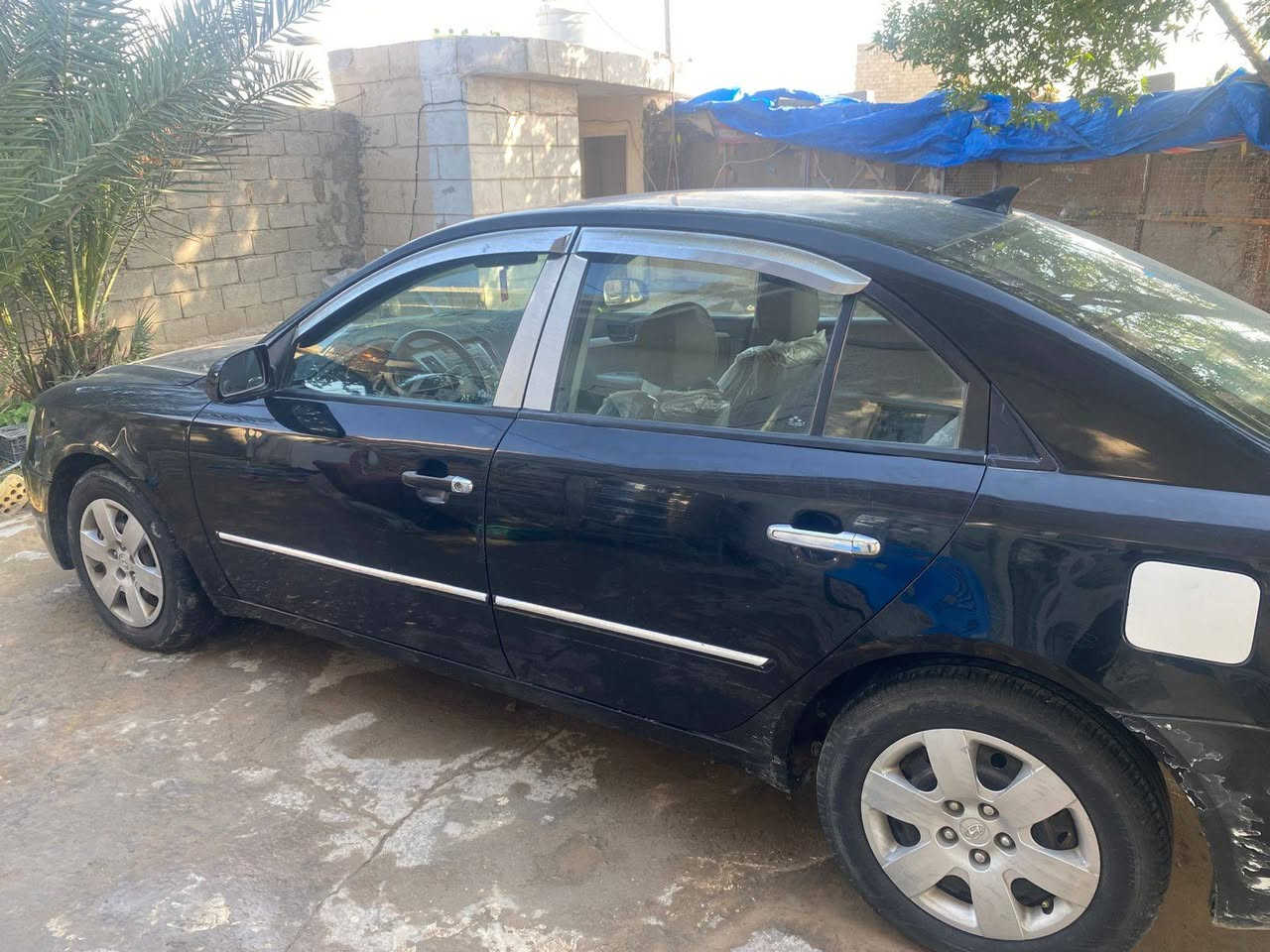 سلام عليكم
سوناتا ٢٠٠٩ أمريكي محرك ٢٤٠٠ دوش السياره خير من الله ومتعوب عليها باتري جديدي تاير جديد صدر جديد السياره باسمي رقم جديد صارلي شهرين من حولتهه

بيه قطعه صبغ الجاملغ الخلفي عكس السايق وبيه بارد حك شبر بمكانين السياره شرط متصرف عليهه درهم

مكاني صويره الشراي يتصل ويدلل تشوف السياره غاليه ماعندك تجي تأخذه بلاش   السعررررر ٩٨ ورقه وبيه مجال حك الجيه. هاتف ***********
