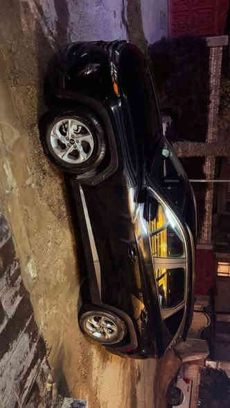 هونداي توسان
٢٠٢٢ لون اسود وداخل اسود 

 وارد  امريكي  ضررها فقط جاملغ. امامي اليمين وكما موضح في صور السونار 

وطخه.خفيفه في ركن الجاملغ الخلفي معدله بارد. في العراق 

رقم بغداد مشروع وطني 

مستخدم العداد 60 الف 

مواصفات 

 قماره حديد 

مكينه 2.5 

دشبول الكتروني 

ويل كب حجم 18

داخل اسود مخمل ومدوشم. جلد سبورت 

تبريد قطعتين 

بصمه تشغيل 

تشغيل عن بعد 
رادار ٣٦٠ مع توقف ذاتي 
كامرة خلفيه

شاشة كبيرة

اريل نفكيتر 

درايف مود 

هندبريك كهرباء 

شاحن موبايل 

مكانه بغداد حي الخضراء 

***********
