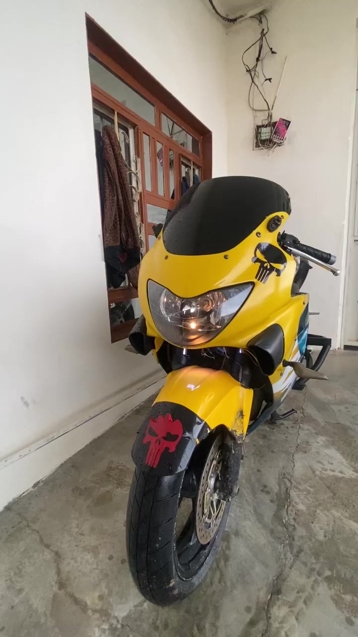 السلام عليكم اقرا المنشور قبل لاتراسل افوراي 2006 كفاله عامه مكينه وكير مامفتوحات دراجه مابيها نقص برقي ترايك محافضات بدون اوراق مكني صلاح الدين بيجي السعر 14 ورقه المو شراي لايتعبني ***********
