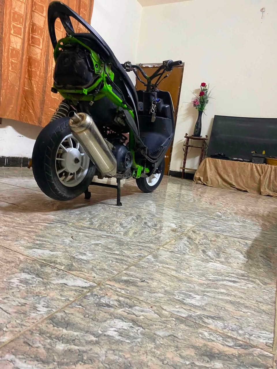 دراجه ماكس عدله مال لعب ابيعها كوم حديد ع حطت عينك ب٢٥٠وبيها مجال رقمي*********** مكاني بغداد الدوره
