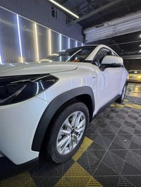 عندي  كورلا كروز  موديل ٢٠٢٤ لبيع مكفوله  كفاله عامه. خاليه من الضرر و...