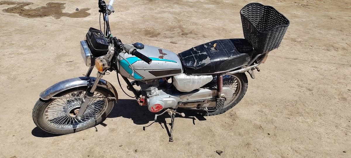 دراجه للبيع سكنر سعر 250بيه مجال مكان البدير***********
