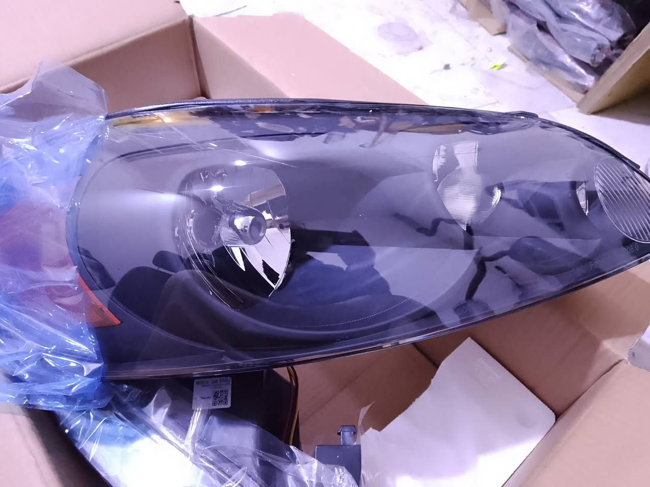 لايت امبالا لون اسود شكل القديم 
***********
***********
مكاني بغداد يتوفر توصيل ..
