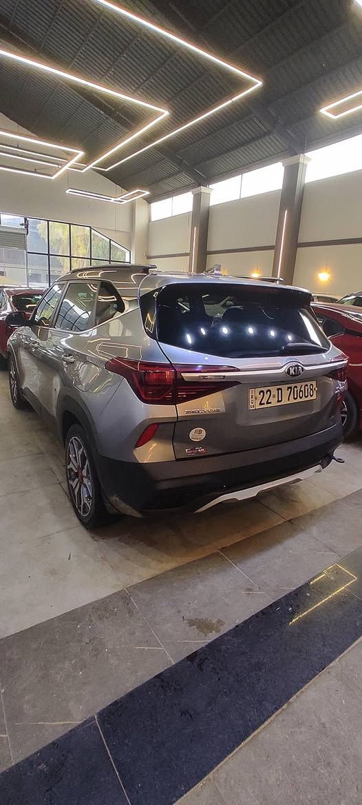 كيا سيلتوس 2021
مواصفات S 
محرك 1600 تيربو GDI
كير Dct دبل كلج 7 نمرات
رقم اربيل مسطرة
السياره ماشيه 88000 الف كيلو متر
كوبون بانزين 
مواصفات: 
فول عدا الفتحه وبصمة تشغيل
رادار محيطي
شاشه تدعم كار بلي 
ثلاث انظمة قياده
الكشنات جلد وقماش + تدفئه الامامي 
تحديد مسار
قيادة ذاتية
قطعتين تبريد
اشاير بالمري
تثبيت سرعه
تحكم استيرن
نقطة عمياء 
مانع انزلاق
ويل كب كروم
تحكمات ستيرن
نظام المنحدرات.....  وبعد بيه مواصفات
حادث السياره ربع البوند وجاملغ جهة السايق ونص الباب حادث خفيف 
ايربكات سليمه كلها 
مكان السياره . موصل
السعر 150ورقة 
رقم الهاتف 
***********
