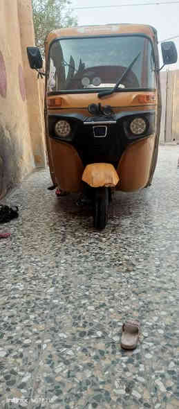 سلام عليكم تكتك 21 شهر 4. بيه صبغ لتكمه ليم لباب.  رقم وسونيه لمكان بغداد.  ***********
