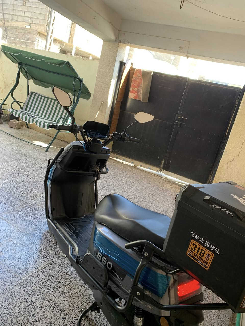 السلام عليكم موطور شحن شخط واحد مابي 6بطاريات شرط الفحص   تفحص يالا تأخذ لايت زينون عالي ناصي بصمتين سويجين  السعر 575وبي مجال مكاني رمادي تأميم قادسيه الأولى للاتصال ***********
