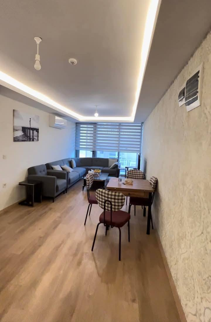 📢📢📢اعلان ايجار📢📢📢
❗️ شقة مؤثثة من شركة (صدف)للايجار في اربيل - ويفي افينيو
2+1❗️
❗️ مساحة 116 متر
❗️ طابق وسط
💥💥💥 للاستفسار الاتصال على 💥💥💥
📲 ***********

للمزيد من التفاصيل 
‏مراسلة الازدهار للتجارة والعقارات عبر واتساب. https://wa.me/9647805001551

اشتركوا بجروبنا لكي تجدوا كل ماهو جديد من العقارات في اربيل

https://www.facebook.com/groups/209548401902007/?ref=share_group_link

زوروا صفحتنا لكي لايفوتكم عروض عقارات اربيل

https://www.facebook.com/profile.php?id=100086984441793&mibextid=ZbWKwL

ويمكنكم ايضا زيارة صفحتنا على التيك توك والاطلاع على احدث العروض المختلفة من العقارات
https://www.tiktok.com/@38arat20?_r=1&_t=ZS-94sxV5p0wx5
