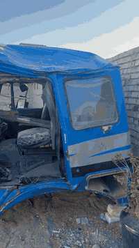 السلام عليكم قماره لكزز مديل 88 للبيع ابيعك على وضعها كوم حديد القماره على هذه وضعها الباب الثاني موجود الفتحه مال السكف موجوده الجامات الصفح موجودات وكلشي مابيهن المو شراي لا يتصل بس الشراي يتصل *********** وبخدمته  السعر ١٠ اوراق وبيها مجال
