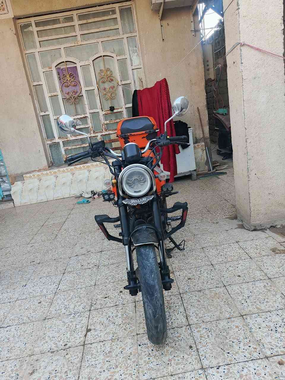 سلام عليكم 
دراجة ( دايون ) للبيع موديل ٢٠٢٣ اوراق كاملة 
العنوان : سوق الشيوخ 
للتواصل الاتصال على هذا الرقم : ***********
