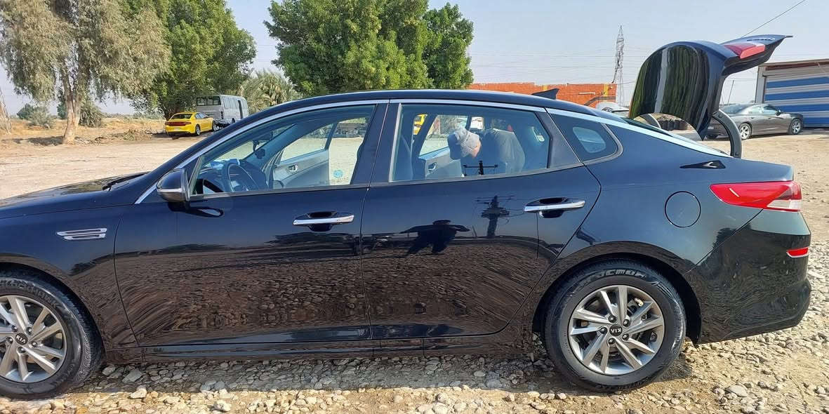 للبيع سيارة كيا أوبتيما موديل 2019
السعر: 145 وبيها مجال
الرقم : بغداد
اللون: أسود
مواصفات : FE أمريكي
الحالة : نظيفة جدًا
ماشية : 94 ألف ميل (حقيقي)
المحرك : GDi
خالية من الدوانز نهائيًا
المكينة والكير برغي مامفتوح بيها
لا توجد أي صبغ، السيارة قطرة صبغ ما بيها
الضربة  بحوض الاسبير وتم السحب
توجد وطخة خفيفة بالدعامة الأمامية وخشم البَنِيد على وضعها
مكانه السيارة الناصريه الرفاعي 
*********** رقمي واتساب واتصال
