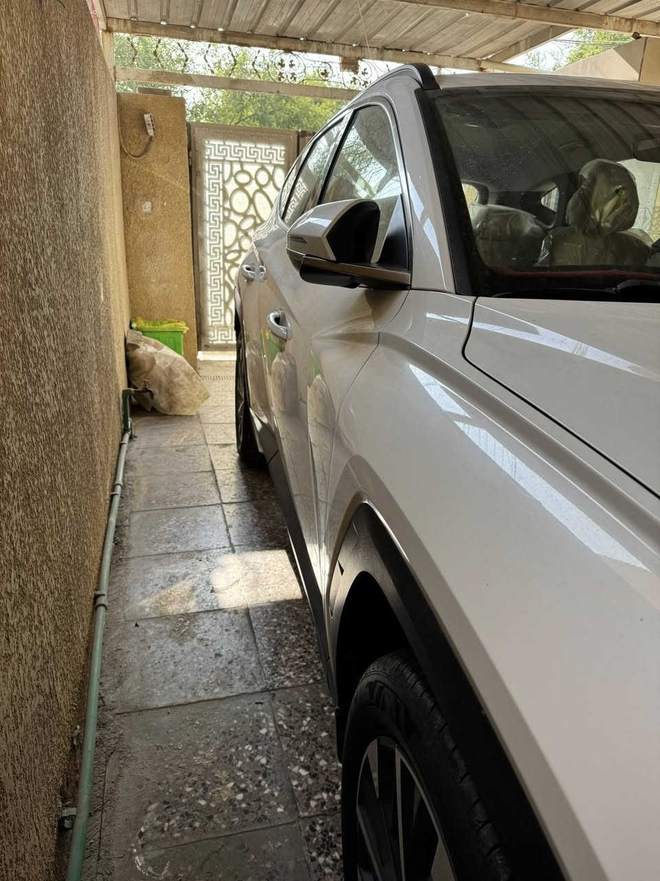 السلام عليكم
توسان خليجي 24 ماشية 49الف كيلو 

رقم بغداد 

حجم المحرك 2000

بصمة

تشغيل عن بعد

حساسات امامية وخلفية

دخول ذكي 

لايت زنون +لد 

لايت امامي يشتغل وي حركة الستيرن

تبريد قطعتين 

تلث انظمة قيادة 

وبعد بيهه مواصفات هواي 

مشتريهه من الشركة على ايدي 

حتى معاملة الشركه بعدهه موجودة 

بيهه طخة نف ماموضح بالصورة والبقية مكفولة

السعر 197 او بية مجال بسيط
العنوان بغداد حي العامل

رقم الهاتف ***********
