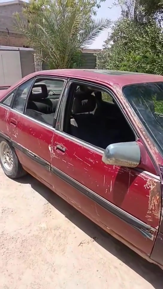 اوبل اوميكا
موديل 93 
كير عادي 
السياره يرادلها ترتيب بسيط 
السعر 16وبيه مجال 
مكاني كرمه ***********
