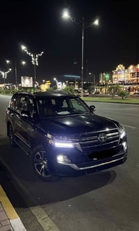 لاند كروزر كراند • ٢٠٢٠ • ٨٩ الف كم