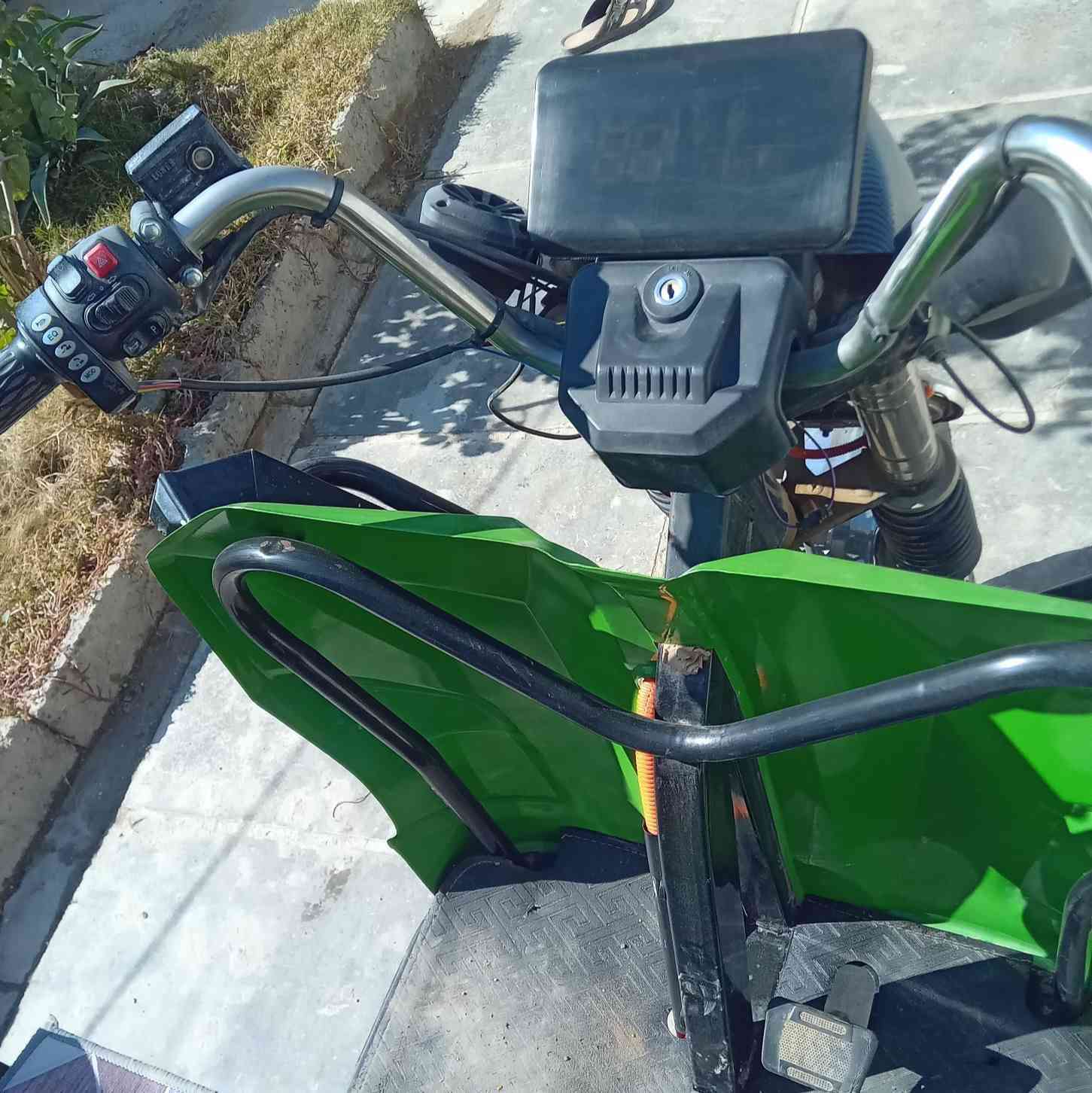 للبيع ستوته نضيفه الشراي يجي خاص اي خياس مابيها 
الاتصال ***********
