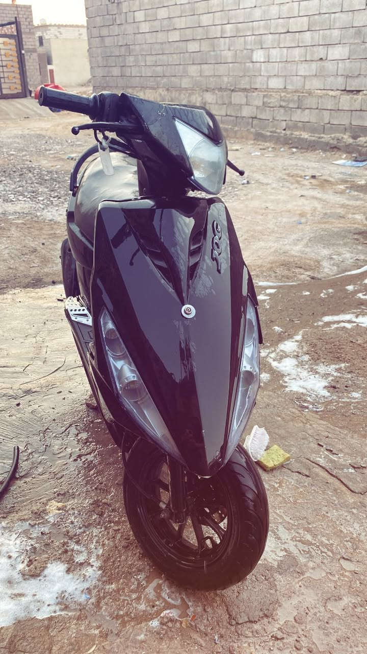 السلام عليكم 
ماكس مضلع نوزل للبيع 
دبل رياضي بلادي
گزوز صچمي ابو الحساس بلادي
وياله نجمه بلادي لون أسود 
عقل رباعيه كوسو بلادي
كڤرات بلادي بس شويه تعبانات 
الدراجه مفتوحه فقط ربل ولف وبلاديه تخبل شلعه ومعدل طيران نقصها بس مازده مال اشاره يسرى الباقي كله يخبل
السعر 650 وبيها مجال بسيط
البصرة ابو الخصيب


**إذا كنت صاحب هذا الإعلان وتريد حذفه لأي سبب، رجاءا أرسل رسالة إلى الدعم الفني**