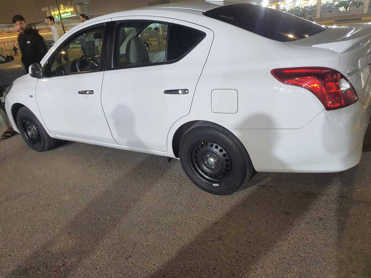 نيسان سني هندي
موديل 2024

اربيل بأسم شركه 

تحويل وكاله 

كفاله عامه من الضربه والصبغ والبارد 

ماشيه 31 الف 

السعر 122

فحصل موجود 

للستفسار ***********

قابل للمروس
