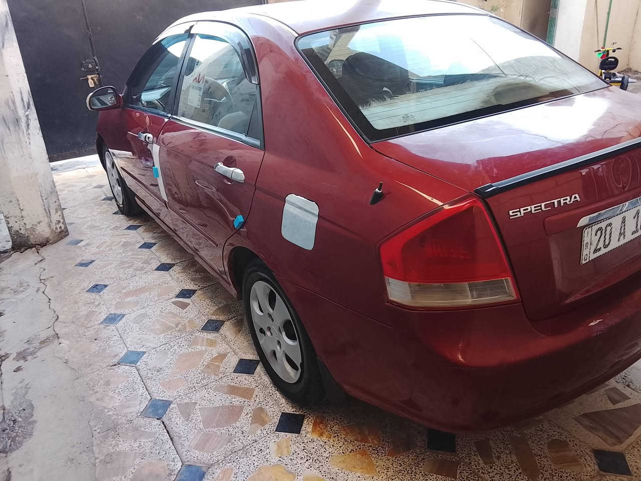 للبيع كيا سبكترا موديل 2009 رقم ديالى دولي سنوية بسمي وارد امريكي ضرر جاملغ امامي اليمنى  وبيها جاملغ اليسرى وبنيد وباب كلير اثر جراد محرك 2000 كير صدر تبريد مكفول رقم الهاتف *********** العنوان ديالى بعقوبة التحرير
