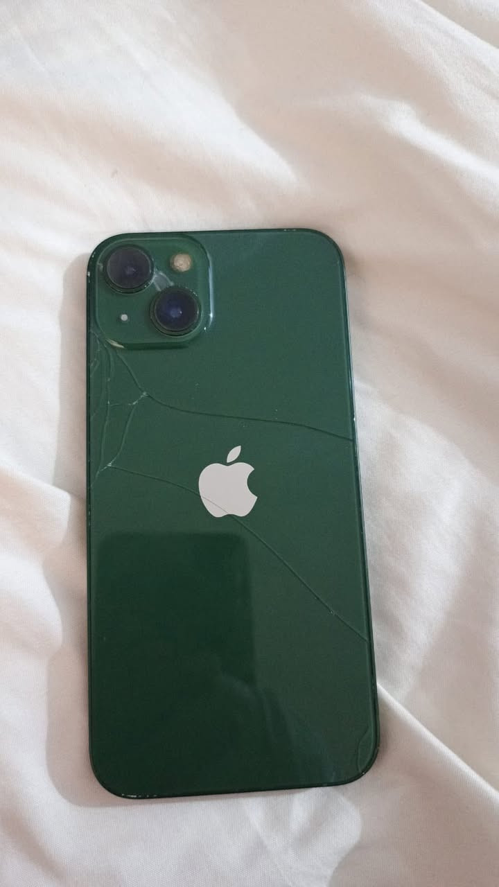 ١٣ عادي . هارد١٢٨ . لون زيتوني .امبدل شاشه وبطاريه أصليات .فيس ايدي شغال فلاش وا كف من فرمته 
السعر ٢٨٥


**إذا كنت صاحب هذا الإعلان وتريد حذفه لأي سبب، رجاءا أرسل رسالة إلى الدعم الفني**