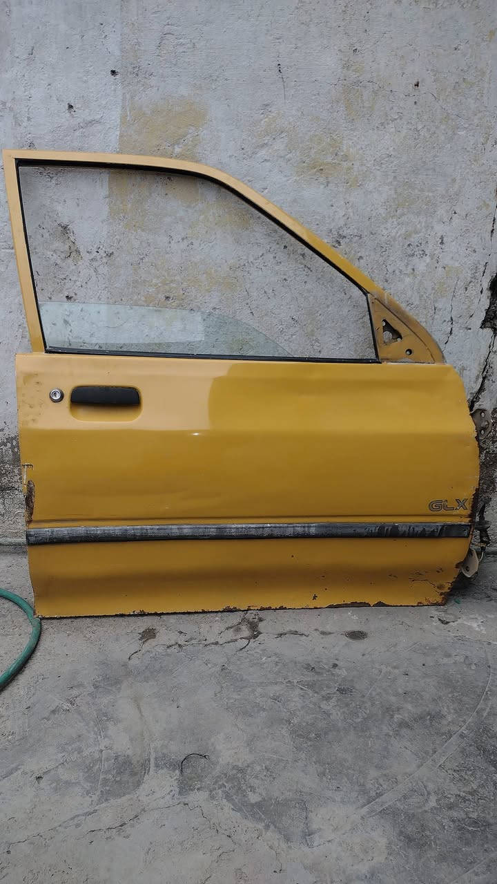 السلام عليكم باب للبيع سايبا 11 نضيف كامل جامه وماطور. ونرمايد
سعره 30الف ***********
