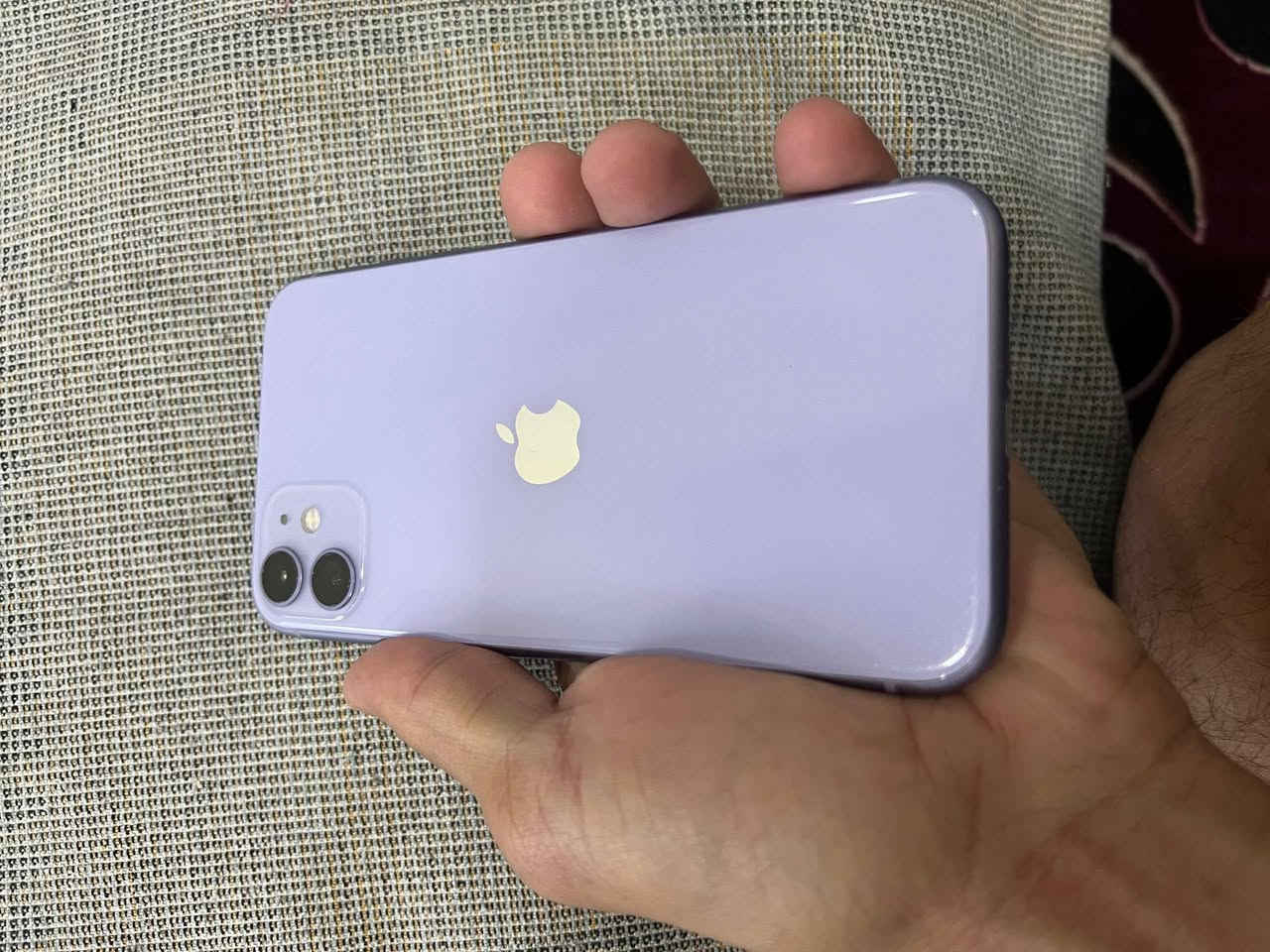 ايفون 11 ذاكره 64 يوجد طخه بالشاشة و الكاميرا الاماميه تحتاج تنظيف سعر 160 الف قفل قفل بدون عمله لون مميز جدا بطاريه 100 جديده ***********
