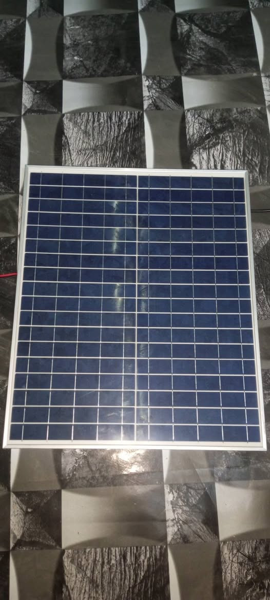 للبيع جدد  اثنين الواح  10واط.   6V   

جهاز . 36V.  . 100A.  pwm


**إذا كنت صاحب هذا الإعلان وتريد حذفه لأي سبب، رجاءا أرسل رسالة إلى الدعم الفني**
