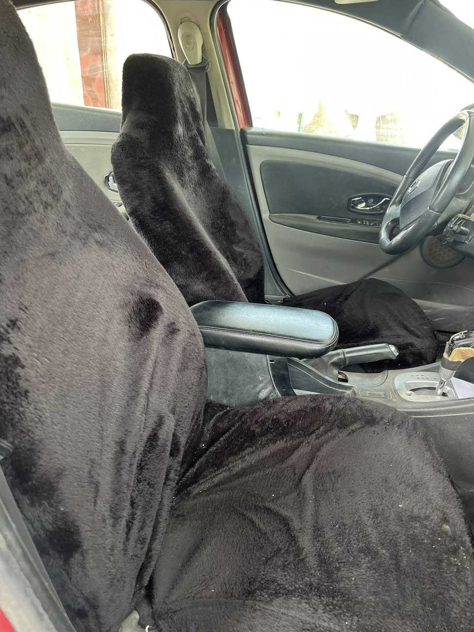 رينو فلوانس ٢٠١٢ مصبوغه عام صفره ومحوله محور كورله تحويرتها حلوه تبديل جاملغ تبريدها شغال كهربائياتها شغاله 
***********ذي قار الشطره
السعر ٥٥
