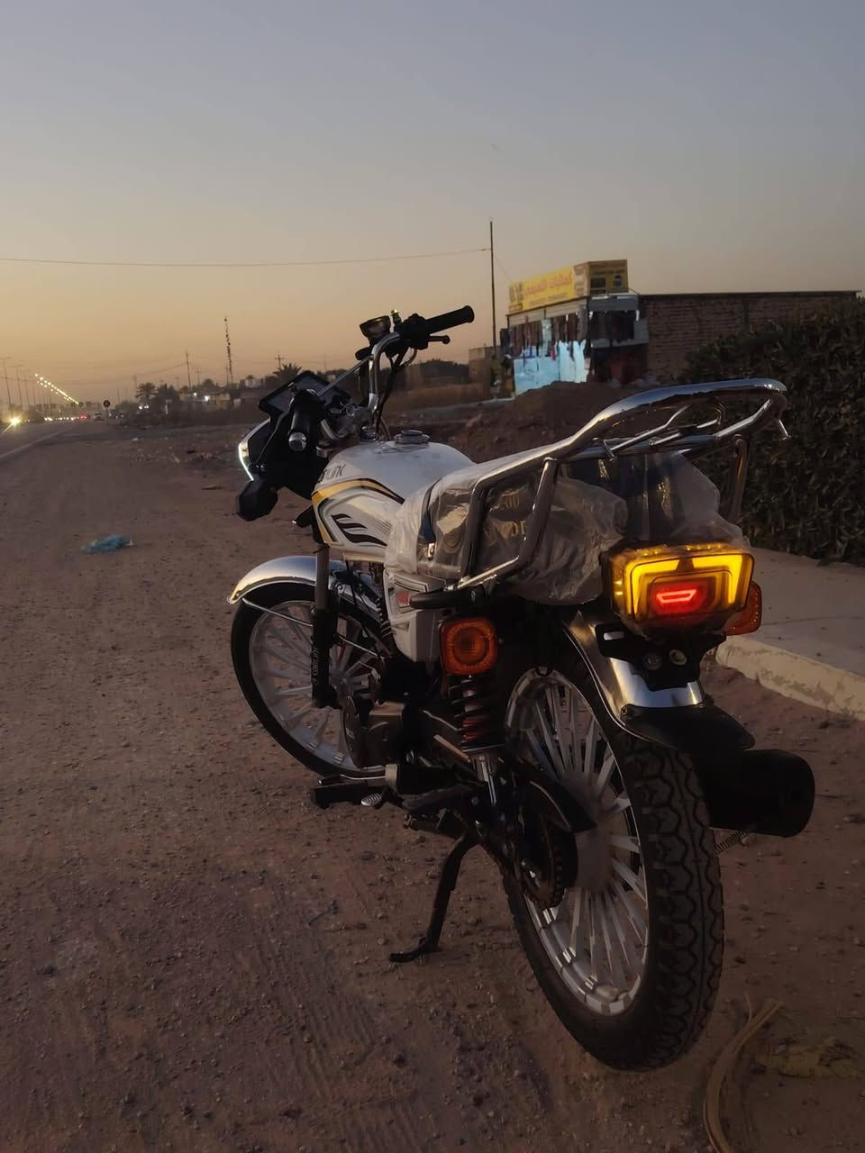 سلام عليكم شباب سيفان موديل 2024
الشكل الجديد 
ويل عدل 
الدراجه شوفت عينك نضافته 
مكاني حله قرب بوابه ابو خستاوي 
السعر 700 وبيه مجال لل طيبين


**إذا كنت صاحب هذا الإعلان وتريد حذفه لأي سبب، رجاءا أرسل رسالة إلى الدعم الفني**