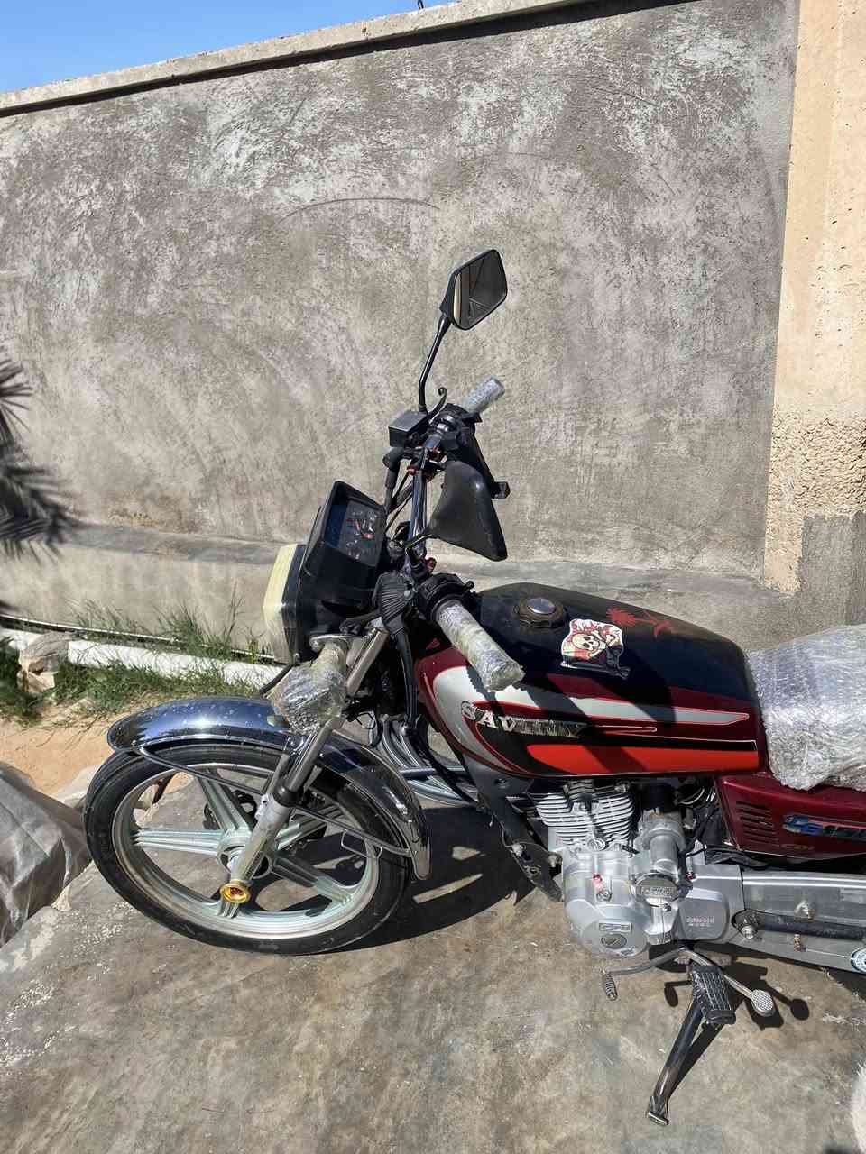 سلام عليكم للبيع ايراني 21 مناقصه شي كامل السعر 500 وبي مجال ***********
