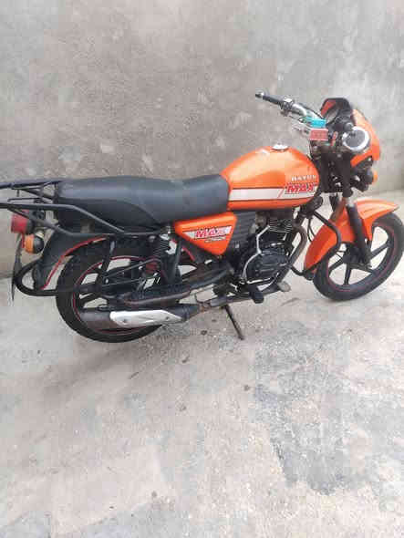 سلام عليكم دايون للبيع موديل 21 وارق اصوليه مكفوله ***********
