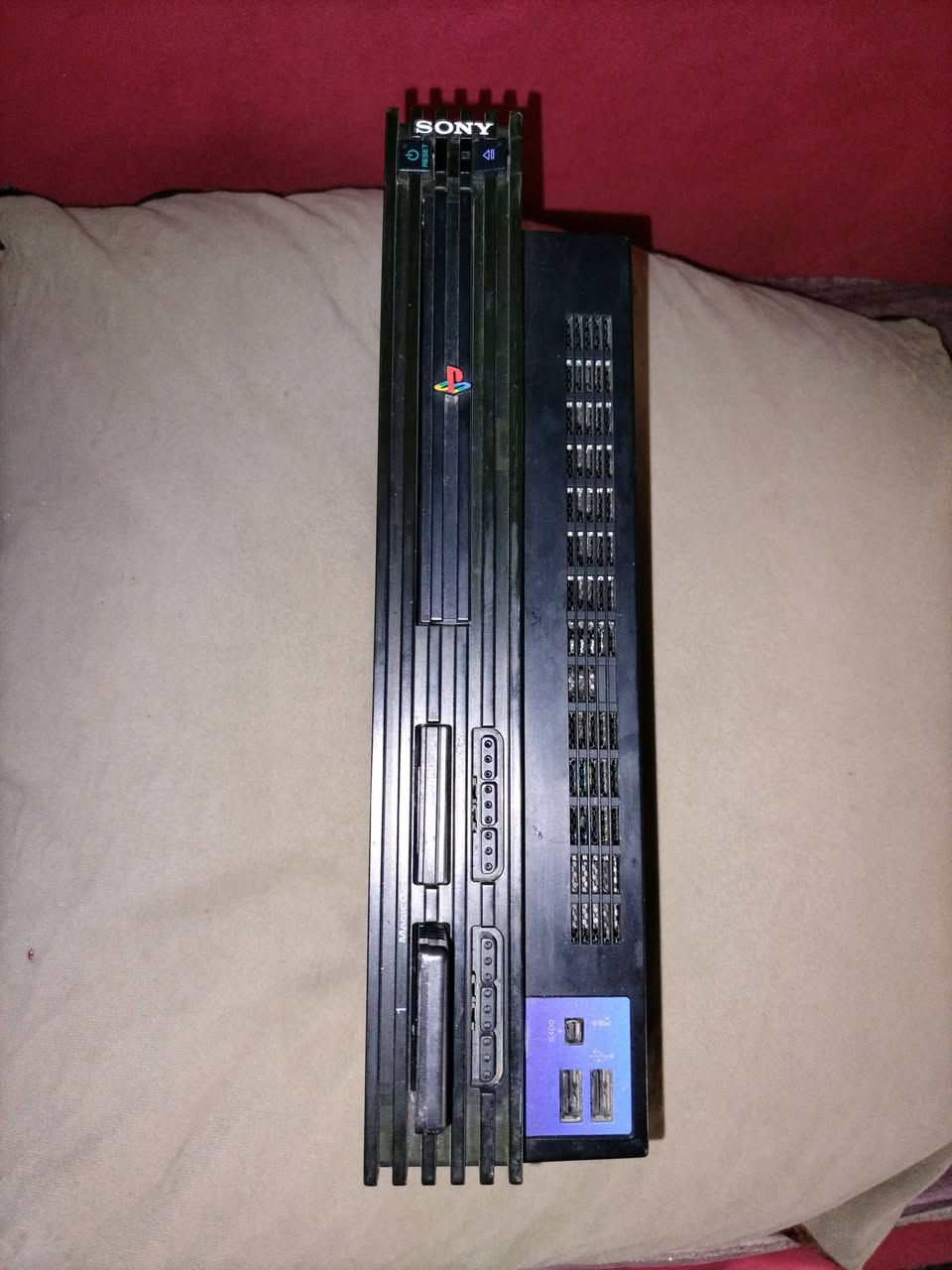 بلي ٢ للبيع بدون ملحقات نظيف جدا علفحص ب٢٥ الف *********** وات ساب او تصال
