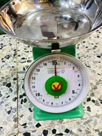 للبيع عربانه وميزان السعر 90 وبيها مجال غير متواجد عل فيس  07742575360