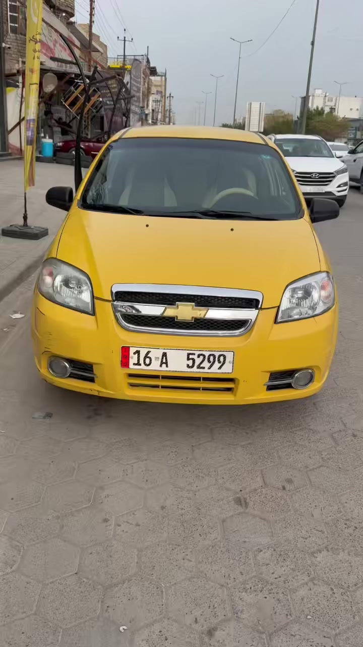 السلام عليكم
سياره افيو موديل ٢٠٠٩ قادسيه رقم إنكليزي سنويه ابسمي
تخم تاير جديد 
باتري جديد 
حداديه جديده 
تبريد شغال 
محرك ١٦٠٠ مسكر كير عادي 
دسكات جديده
ادامه كامله من ابلاكات مجاول فيت بم كيس الدهن 
السياره بيه خيط بخار 
السعر خمسين وبيه مجال بسيط 
***********
