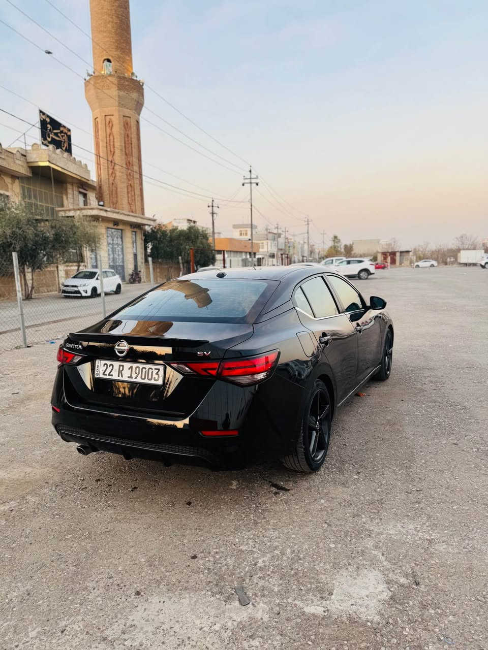 نیسان سەنترا بەسبۆنیت کلیرە دوو دەرگاو دوشوێنی بچوک pdr ئیرباک شانی بیلاد داندرایتەوە 
مواسەفاتی svویلی تایەی بیلادیsrلەسەرە سەیەرەکە نمونەیە لەجوانی رەقەمەکەشی لەگەڵە بەناوی خۆشمە *********** أربيل, العراق

