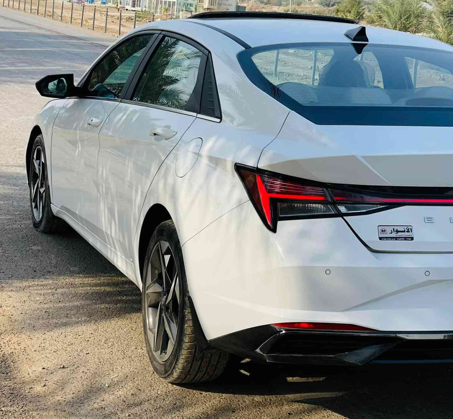 النترا 2021 خليجي اعله فئه كفاله من التبديل والصبغ بصمه 
فتحه حساسات امامي خلفي
مري شفط اشاير مري
محرك 2000المرغوبه
شاشه كبيره كامره تشغيل بعد
تبريد قطعتين تحكم ستيرن 
ثلاث وضعيات قياده
لد امامي وخلفي جنطه ذكيه
شاحن واير ليس ويل كب كروم رقم بغداد
مقترض وكفيل ابيع بوكاله عامه فقط
السعر 120وبيه مجال قليل 
***********وتساب
