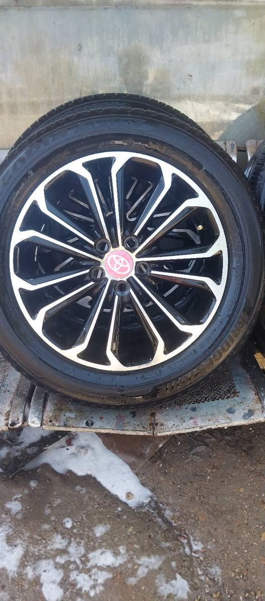 السلام عليكم شباب تخم ويل كب كورلا حجم 16|55|205 وياله جدد انضاف كلش وتخم تاير برجستون ياباني وياله انضاف كلش اللبيع او مراوس مكاني بغدادهاتف ***********بي واتساب
