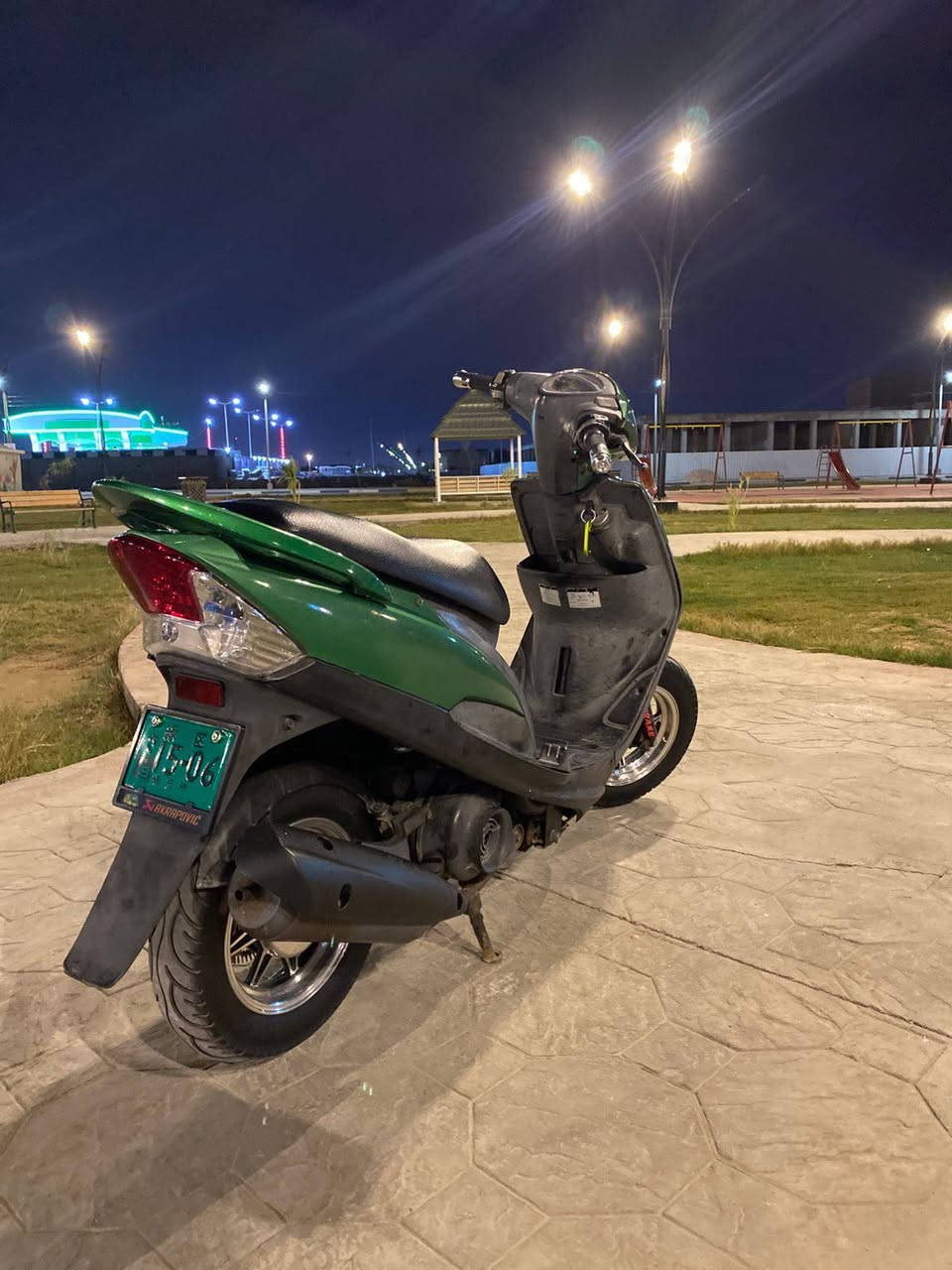 اسلام عليكم ماكس عدلة للبيع  نضيفة الدراجة بلادية كلهة ختم واحد ما مفتوحة المكينة السعر 850 وبيهة مجال قليل حك الجية العنوان البصرة ياسين اخريبط رقم الهاتف ***********
