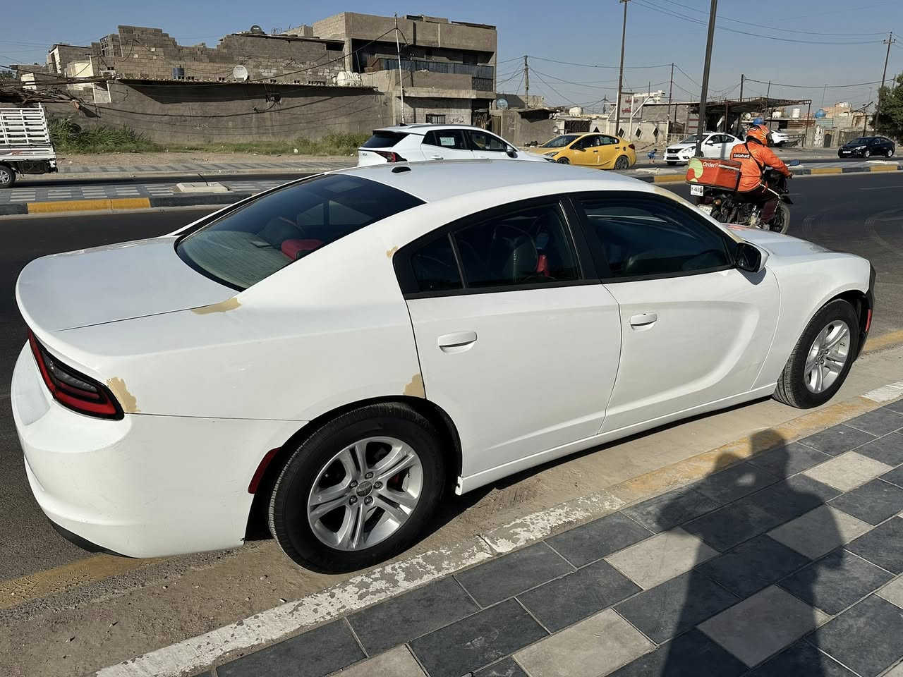 السلام عليكم
للبيع دوج جارجر موديل 2015 SXT بلص اصل رقم بغداد داخله وارد كندي داخله كفاله هنه بل عراق صار بيه قطعتين باب و جاملغ امامي اليمنة تبديل اصلي بدون اي ضربه شاصي الحادث موضح بل صور 
مواصفات بصمة 
كشنات تدفئه 
شاشة كبيرة 
داخل احمر 
عينه 260 
ماشيه 86 الف Km
تخم تاير جديد حداده تبريد كير محرك كله بل الكفالة تفحص وين ما يعجبك سنويه ابسمي تحويل ثاني يوم مكاني بغداد البلديات سياره حلوه ونظيفة مقارنة بخواتهة بدون ايرباك السعر 160 مكان السياره بغداد البلديات


**إذا كنت صاحب هذا الإعلان وتريد حذفه لأي سبب، رجاءا أرسل رسالة إلى الدعم الفني**