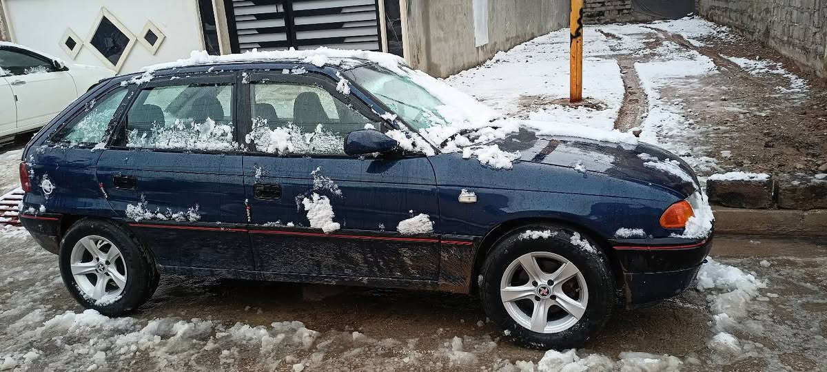 استرا حجم 20
كير توماتيك + تبريد +جامات اماميه كهرب+ مرايات كهرب

كير محرك شرط مكفوله من الضربه فقط صبغ عام جماليه 

رقم كركوك بس السياره باسمي بالموصل سنويه جديده الى 2029 ورقم جديد وهزه جديده الى شهر 10

السعر 58 وبيها مجال للطيبين مكاني الايسر حي الميثاق

*********** الما شراي لا يعلق وشكرا
