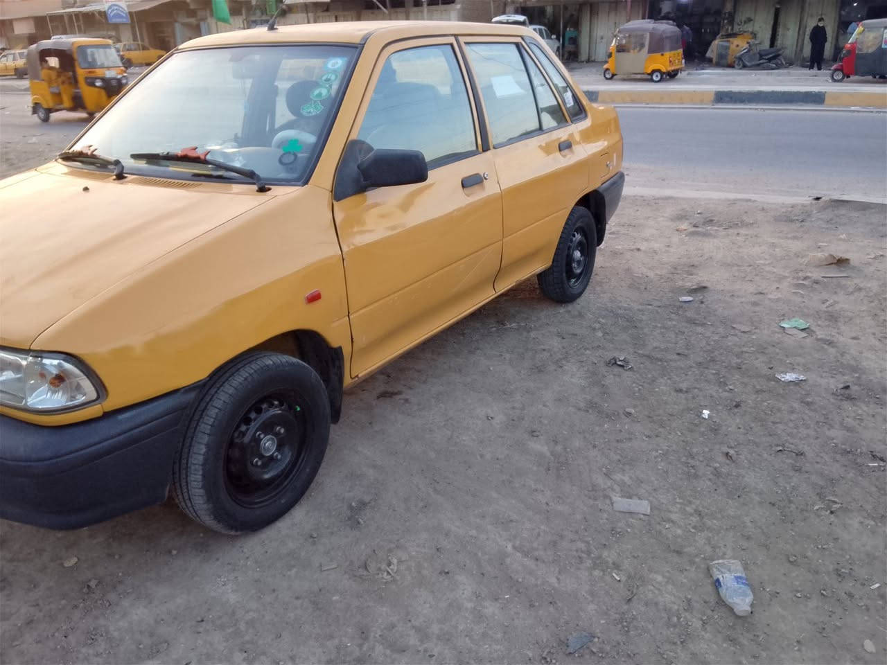 موديل 2012 باسمي هيئة غرامات مصفرة كير مكينة تبريد كلها تمام شواصي تمام سعر 29مكانهة بغداد ***********
