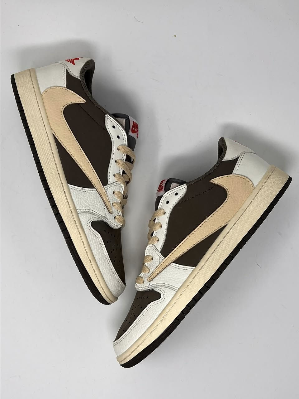 ترافس سكوت، الغني عن التعريف
حجم 40ونص  طول قدم 25سم ونص، باله فيتنامي، نظافه غير مستعمل
السعر 30 الف دينار

ادخل انستا شوف شنو متوفر
https://www.instagram.com/hermes.storex?igsh=MTBvc3I2dm9yYTBjaw==


**إذا كنت صاحب هذا الإعلان وتريد حذفه لأي سبب، رجاءا أرسل رسالة إلى الدعم الفني**