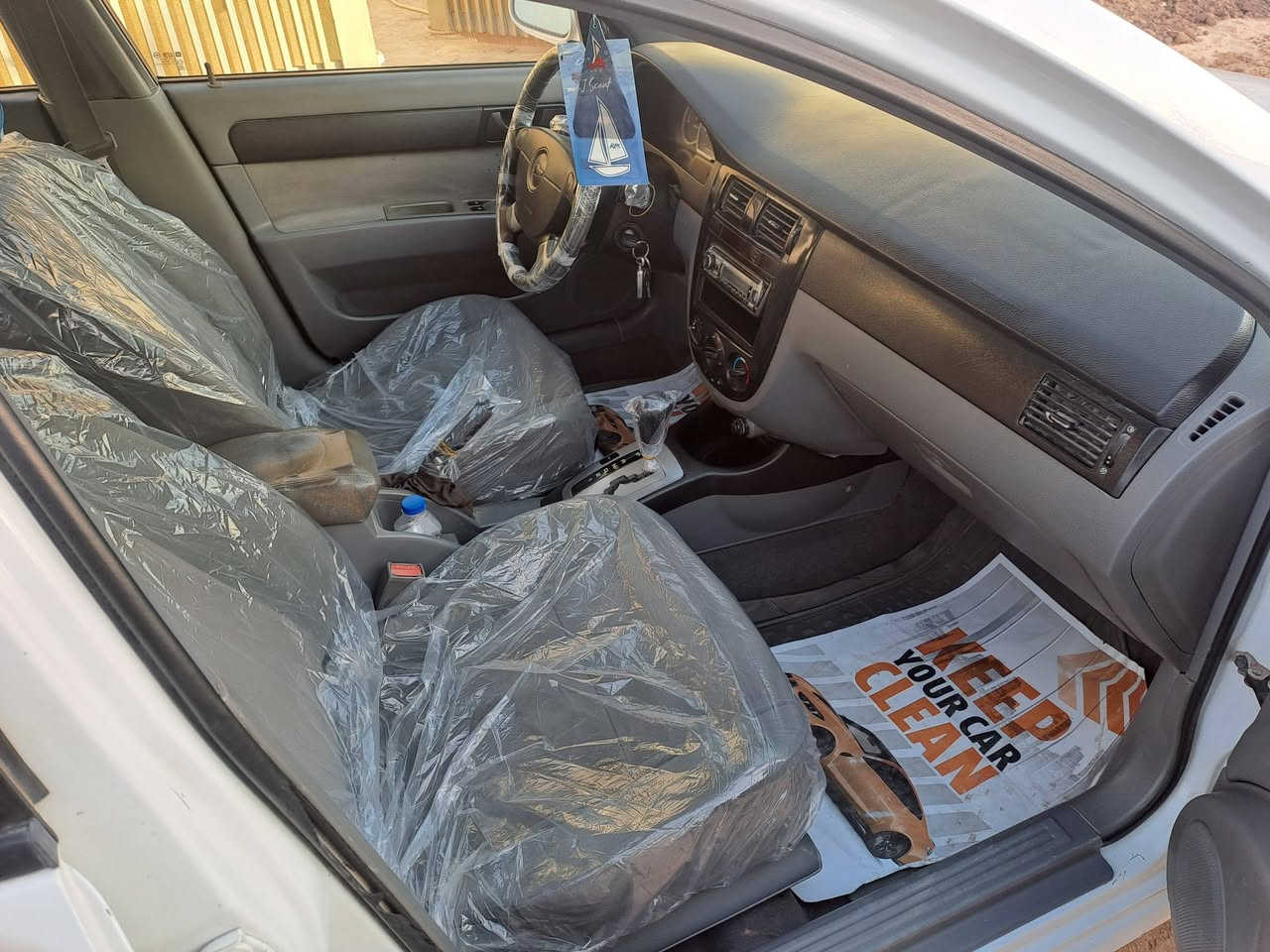 لبيع اوبترا موديل 2011 رقم ذيقار انكليزي مداور ثاني يوم بيهه باب السايق صبغ وتكحيل بل هلال جاملغ الكدام دحجات بصيطه محرك وكير تبريد حداديه كهربائيت كله شرط تخم تاير باتري سياره جاهزه من كلشي المكان السماوه  لسعر 78 بيهه مجال استفسار اكثر اتصل ***********
