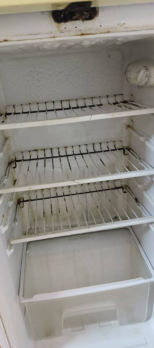 للبيع غراض محل للاستفسار الهاتف :***********
