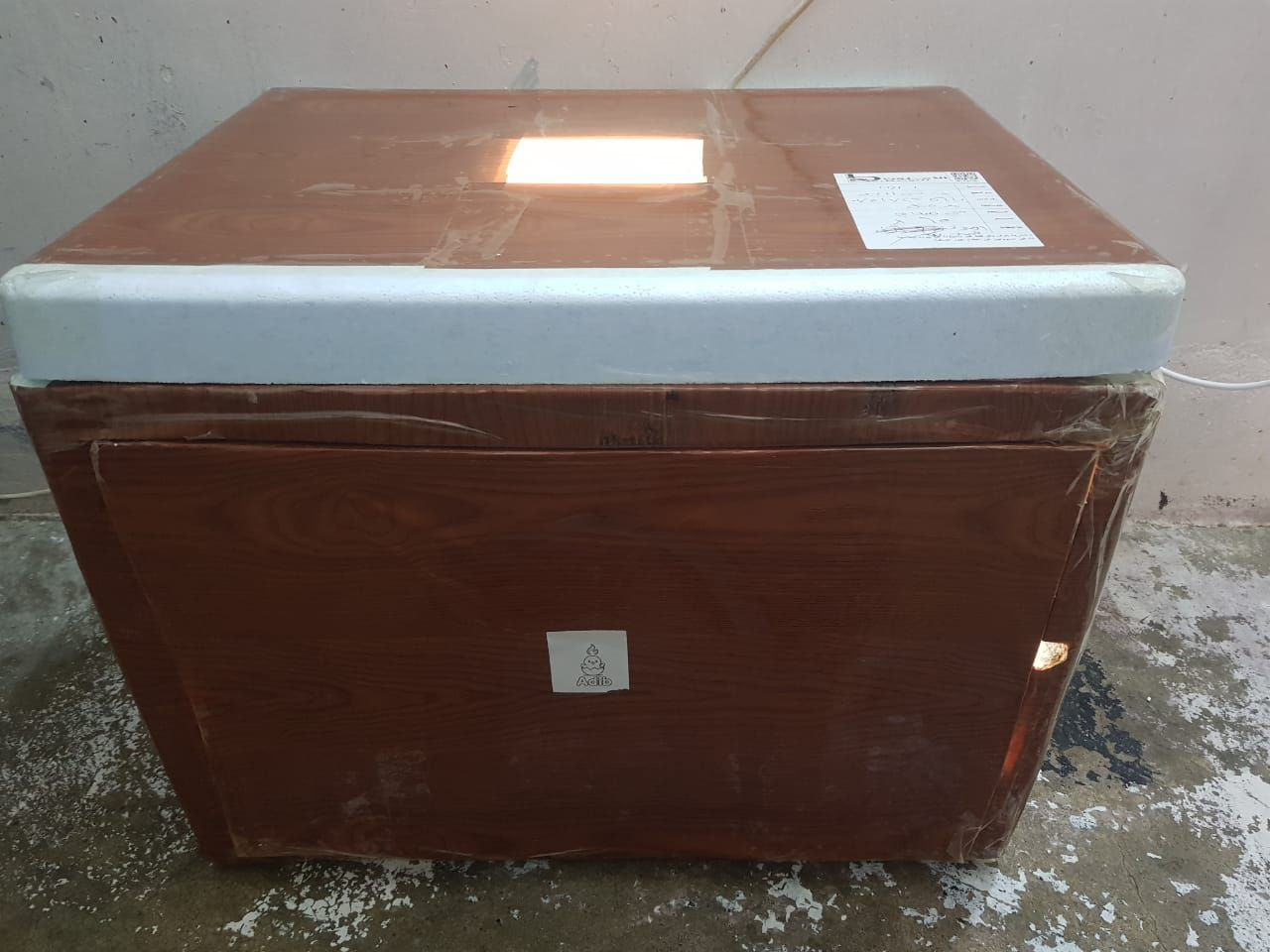 فقاسة للليع جديدة هاي اول وجبة تاخذ350 بيضة شتريها من مفاقس الموصل قبل 22 يوم 150 الف اخذتها رايدها ب90 الف  خير من الله تفقيسها 100/ سبب البيع ماعندي مكان والله مكاني موصل حي السماح رقم الهاتف ***********
