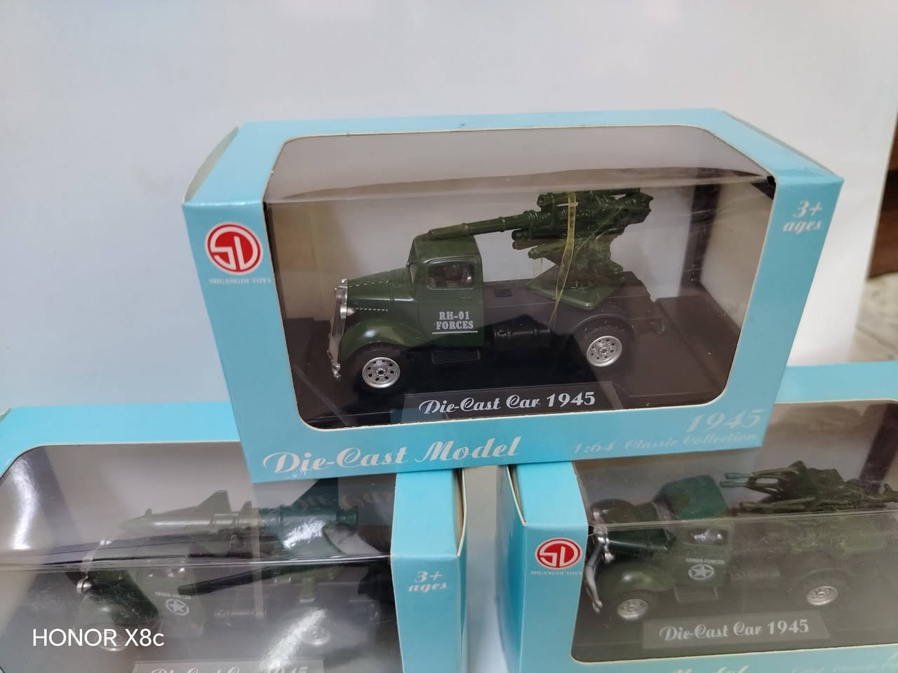 بسم الله
متوفر هالجمال جديد بالباكيت حديد


**إذا كنت صاحب هذا الإعلان وتريد حذفه لأي سبب، رجاءا أرسل رسالة إلى الدعم الفني**