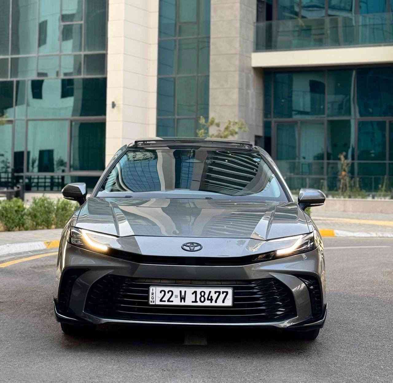 السلام عليكم كامري هايبرد امريكي موديل 2025 اعلى مواصفات xse حادث صطحي بدون دواخل ايرباك سليم ماشيه 30 ميل رقم اربيل باسمي تحويل او وكالة مباشر مكاني بغداد المدائن السعر 245 وبيها مجال ***********
