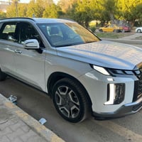 عندي بلسايد للبيع خليجيه ماشيه 38الف كيلو السياره ماخذه زيرو على ايدي ...